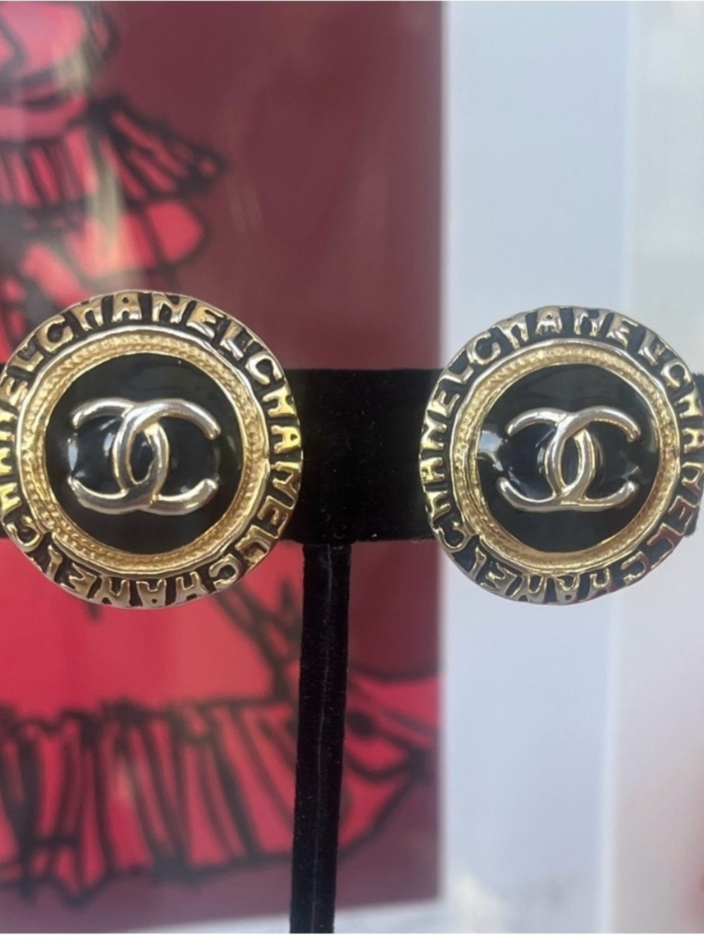 CHANEL Gold and Black CC Round Logo Clip-On Earrings